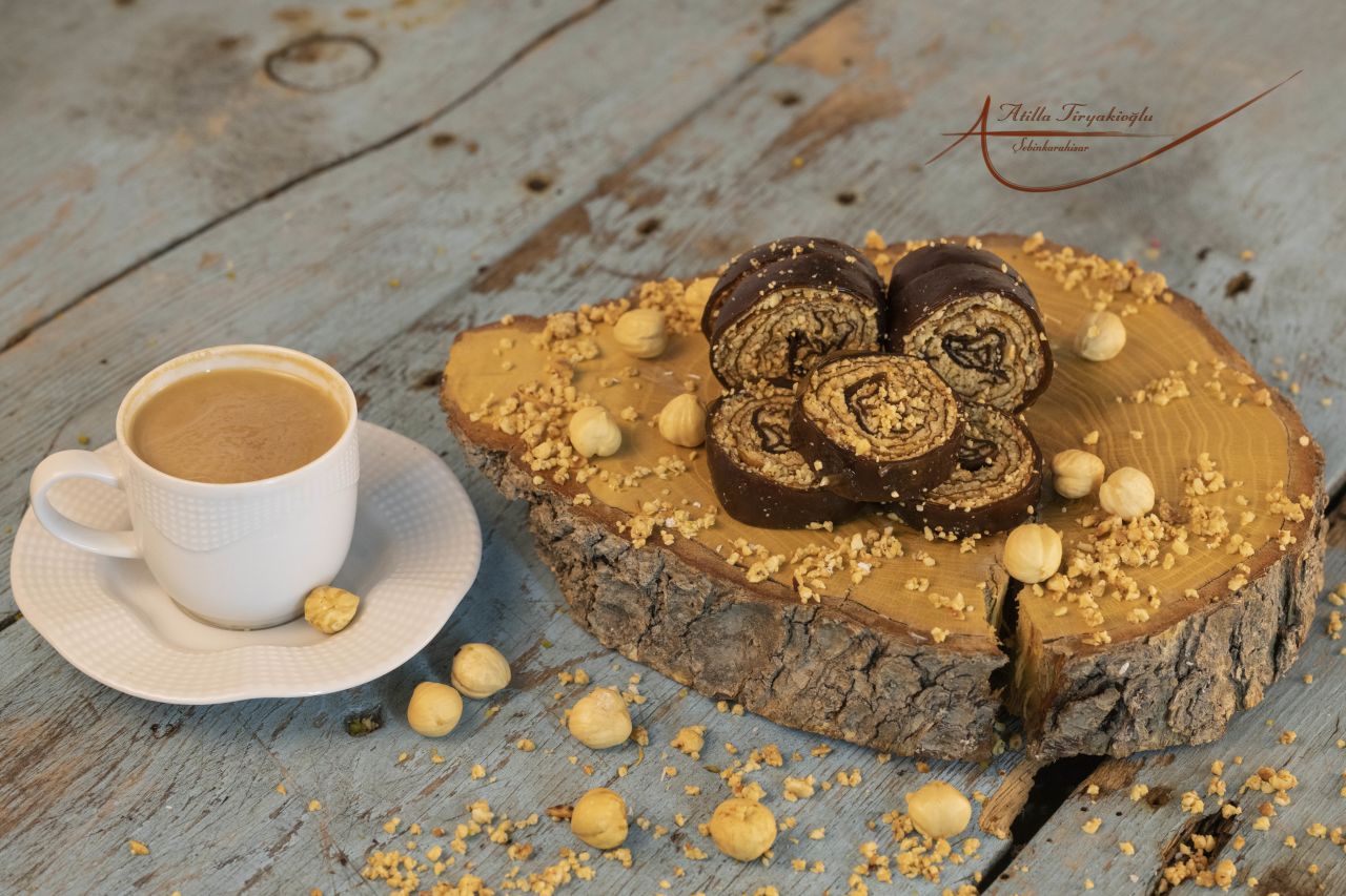 BALLI PESTİL SARMASI