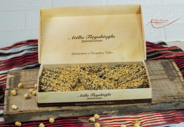 FINDIK PARÇACIKLI PESTİL SARMA